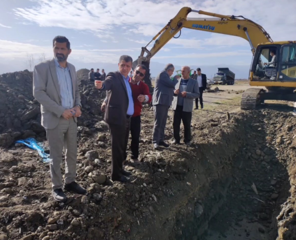 آغاز پروژه هدایت آبهای سطحی در ضلع شمالی خیابان بیست متری جنوبی ایزدشهر